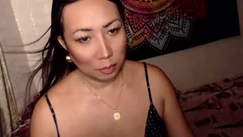 Snapshot of queen_dominatrixx chatting on 04.29.26 CASSANDRA online show from 04.29.26