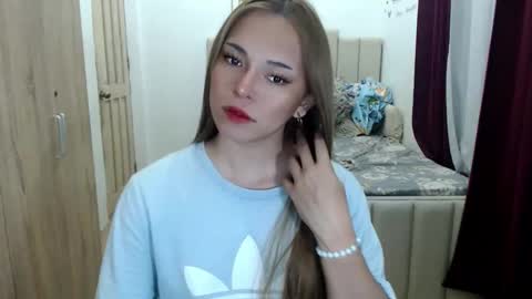 Snapshot of queen_heart0 chatting on 02.16.26 shawny online show from 02.16.26