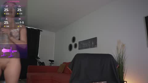 queen_leylla online show from 11.15.25