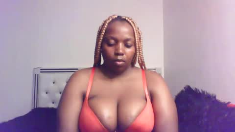 Snapshot of queen_melanine chatting on 04.23.26 QUEEN online show from 04.23.26