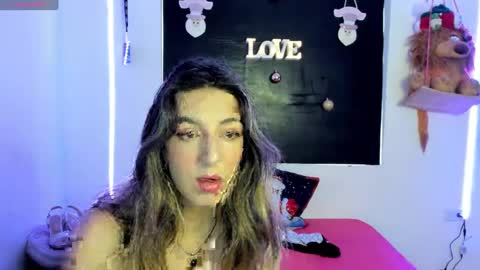 queen_natttyy online show from 12.22.24
