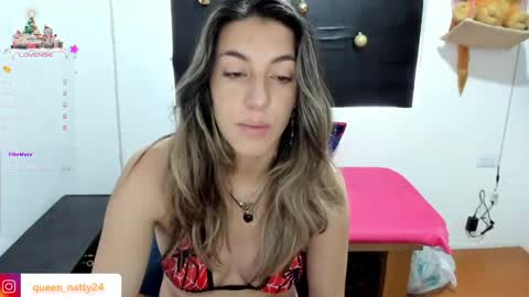 queen_natttyy online show from 12.25.24