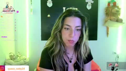 queen_natttyy online show from 01.05.25