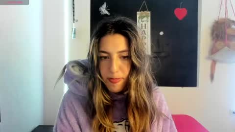 queen_natttyy online show from 01.14.25