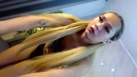 CALL ME YOUR QUEEN AIVY1 online show from 12.19.25