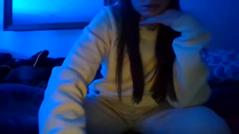 queenbee6269 online show from 12.18.24