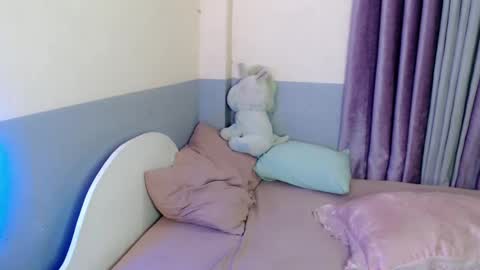 queenbee_mistress online show from 02.15.25