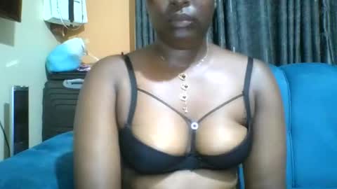 queenbella780 online show from 05.15.26