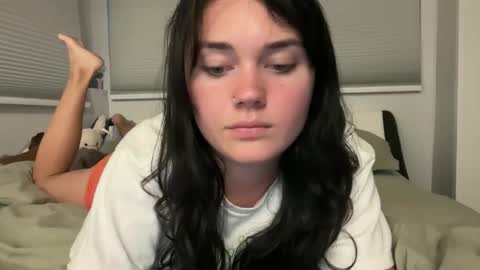 Snapshot of queencassidyy chatting on 11.14.25 Cassidy online show from 11.14.25