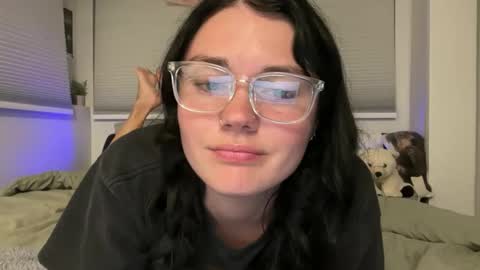 Snapshot of queencassidyy chatting on 05.28.26 Cassidy online show from 05.28.26