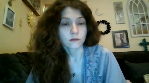 Snapshot of queencrimsonlvx chatting on 06.21.26 queencrimsonlvx online show from 06.21.26
