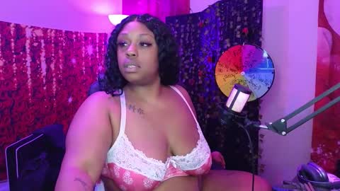 Queen Cherise Roze online show from 02.11.26