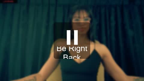 Snapshot of queendom_ing chatting on 01.11.25 Sweet Goddess online show from 01.11.25