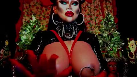 Wanda Luna online show from 12.21.24