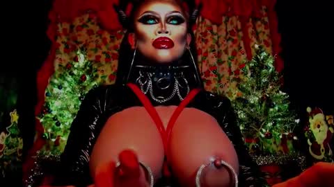 Wanda Luna online show from 12.22.24