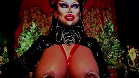 Wanda Luna online show from 12.29.24