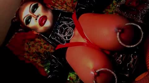 Wanda Luna online show from 01.05.25