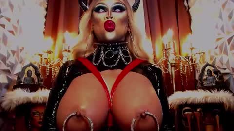 Wanda Luna online show from 01.21.25