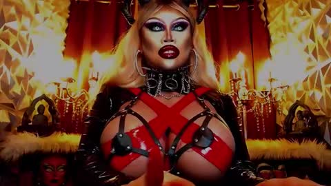 Wanda Luna online show from 01.22.25