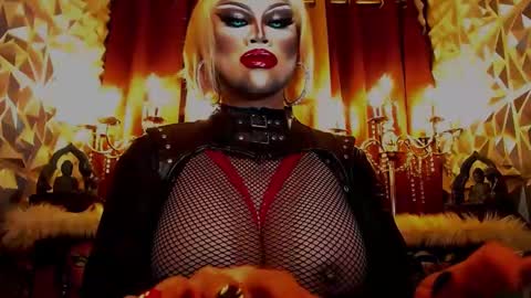 Wanda Luna online show from 02.01.25