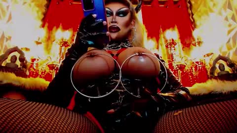 Wanda Luna online show from 03.06.25