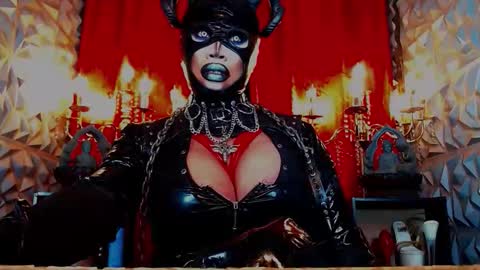 Wanda Luna online show from 09.11.25