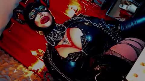 Wanda Luna online show from 09.16.25