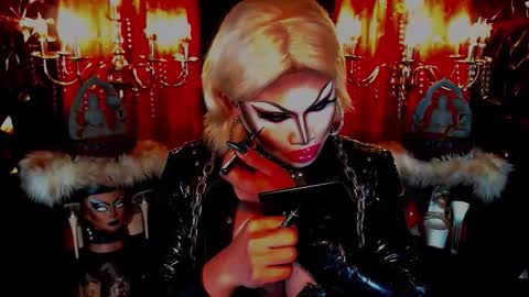 Wanda Luna online show from 09.22.25