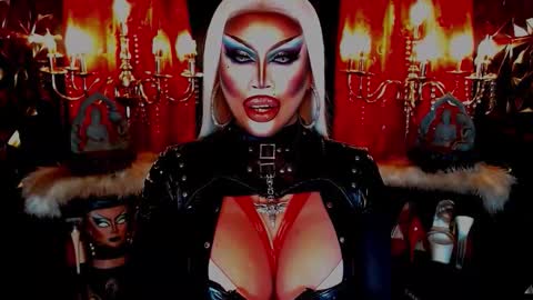 Wanda Luna online show from 09.25.25