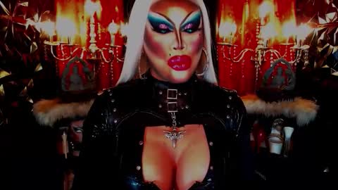 Wanda Luna online show from 09.29.25