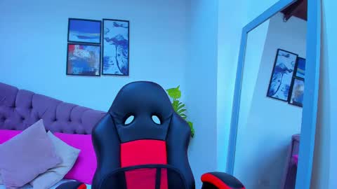 Queen online show from 03.01.25