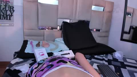 QUEENJEENN online show from 03.07.25