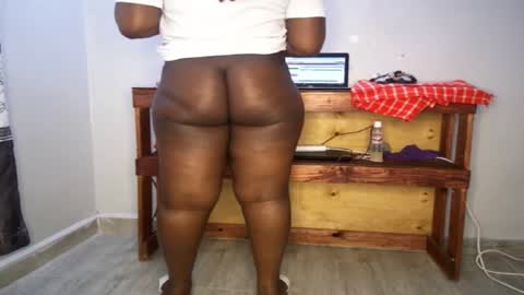 Nina online show from 11.06.25