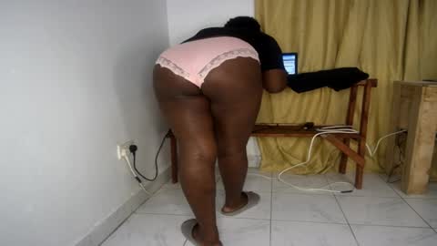 Nina online show from 04.11.26