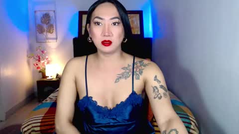 QUEEN online show from 02.20.25