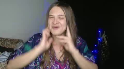 Nico online show from 02.10.25