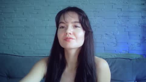 QueenOfModels online show from 11.07.25