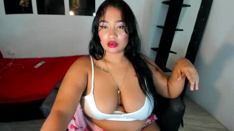 Snapshot of queensquirt31 chatting on 08.03.26 queensquirt31 online show from 08.03.26
