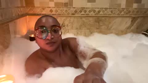 Snapshot of queensquirtntwerk chatting on 02.17.26 Queen Hilarity online show from 02.17.26