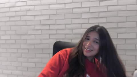 Val  -  online show from 02.02.25