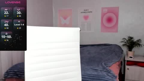 Snapshot of queitsharm_ chatting on 02.25.26 Anna online show from 02.25.26