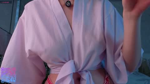 Snapshot of quennacindy chatting on 11.17.25 Teri My favorite vibes 77 101 222 666 online show from 11.17.25