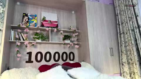 Snapshot of quennaedger chatting on 11.16.25 Fiona online show from 11.16.25