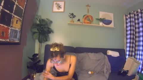 Mia online show from 09.23.25