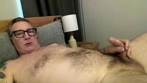 Snapshot of quietmature chatting on 06.14.26 quietmature online show from 06.14.26