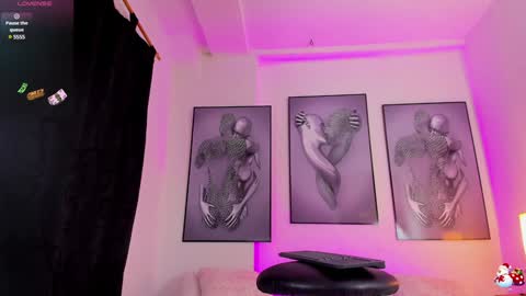 Snapshot of quinnspencer chatting on 01.08.25 Quinn Spencer online show from 01.08.25