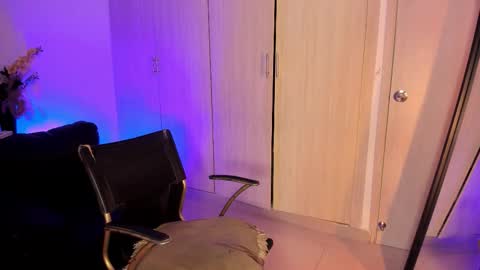 natalia  -  online show from 11.20.25