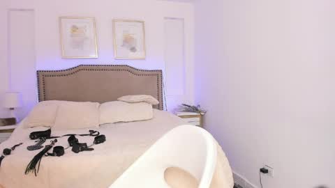 RACHEL ES online show from 04.07.26