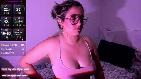 Rachel Foss online show from 01.22.25