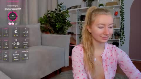 Snapshot of rachel_rut chatting on 12.03.25 Rachel online show from 12.03.25